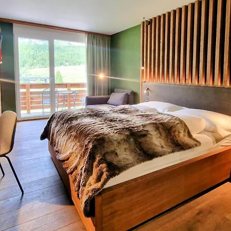 Hotell Amber Ski-in/out & 3*
