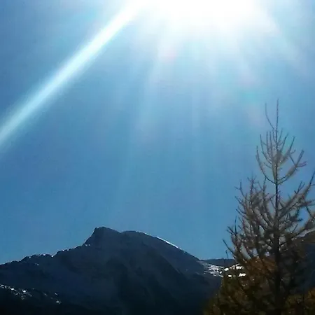Amber Ski-in/out & Hotell Saas Fee