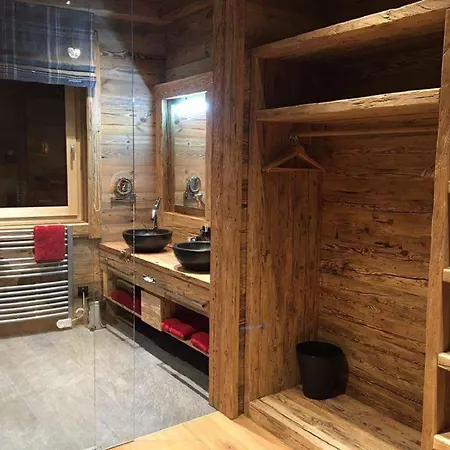 Amber Ski-in/out & Hotel