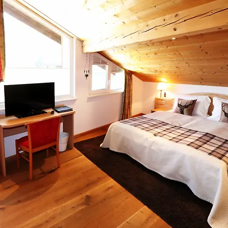 Amber Ski-in/out & Hotel 3*