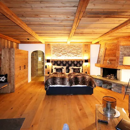 Hotel Amber Ski-in/out & 3*