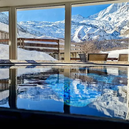 Amber Ski-in/out Hotel&spa 3*