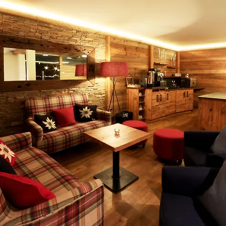 Amber Ski-in/out & Saas-Fee