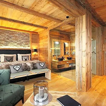 Amber Ski-in/out & Hotel Saas-Fee