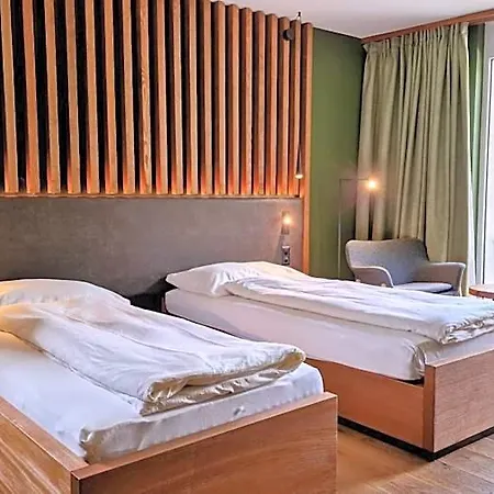 Hotell Amber Ski-in/out & Saas Fee