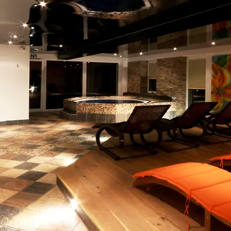Amber Ski-in/out Hotel&spa 3*
