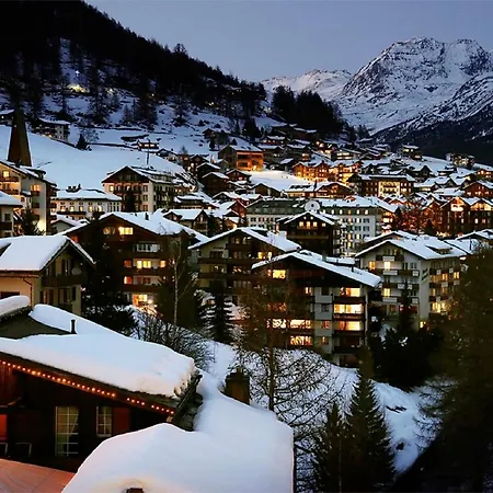Hotel Amber Ski-in/out & Saas-Fee