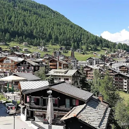 Hotel Amber Ski-in/out & 3*