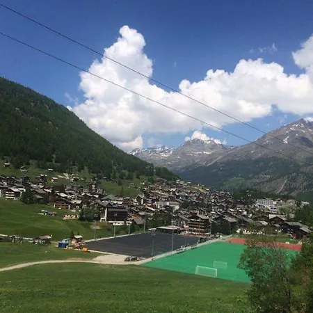 Amber Ski-in/out & Hotel Saas-Fee