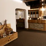 Hotel Amber Ski-in/out & Saas Fee