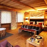 Amber Ski-in/out & Hotel Saas Fee