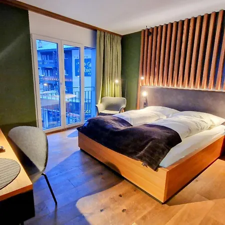 Amber Ski-in/out & Hotel Saas Fee