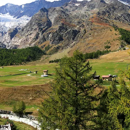 Amber Ski-in/out & 호텔